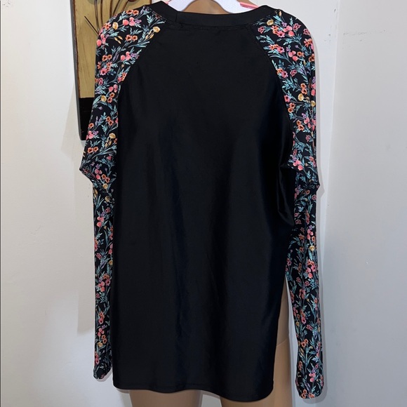 🫶❣️BODY GLOVE RASH GUARD - Picture 5 of 6